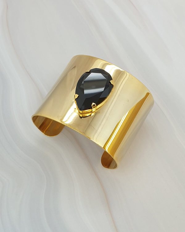 Manhattan Nights Black Teardrop Gold Cuff Bracelet Grande, Gold - Image 2
