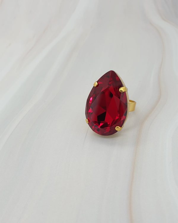Manhattan Fire Red Teardrop Ring Gold - Image 5