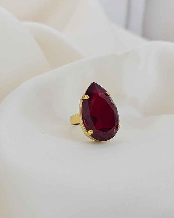 Manhattan Fire Red Teardrop Ring Gold