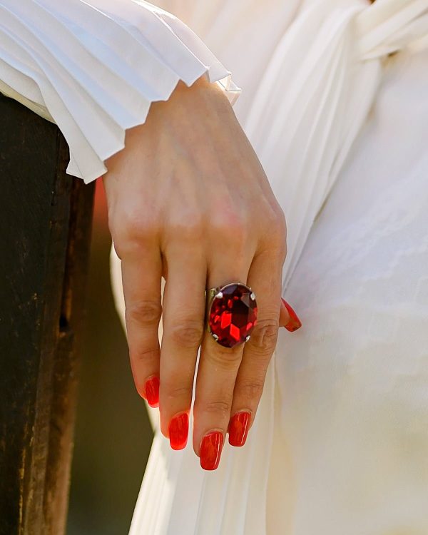 Lets Dance Red Oval Ring Gold - Image 5